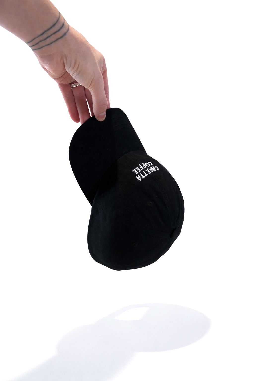 ESSENTIALS  6 PANEL DAD CAP > BLACK